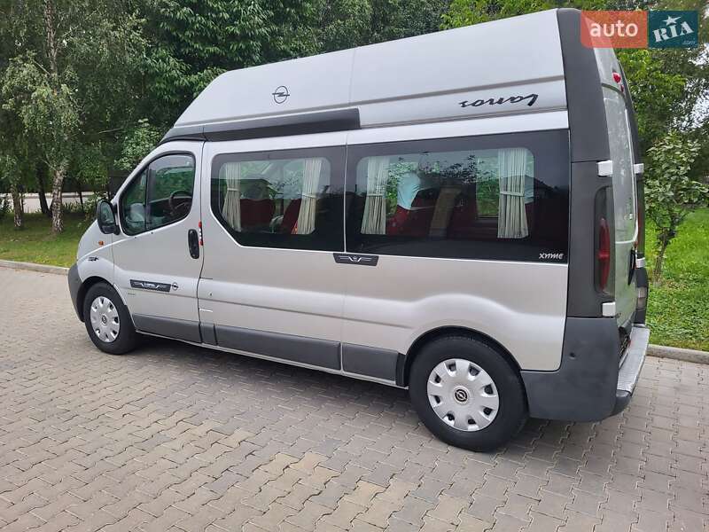 Мінівен Opel Vivaro 2004 в Хмельницькому