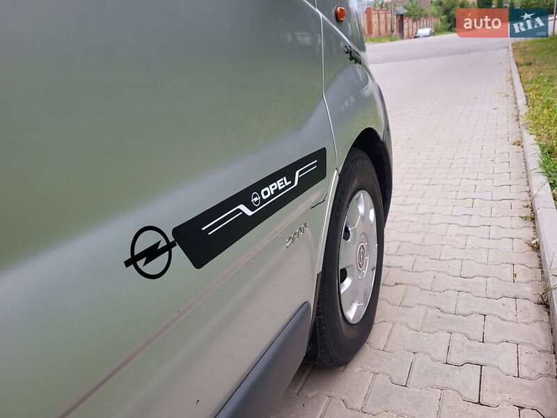 Мінівен Opel Vivaro 2004 в Хмельницькому