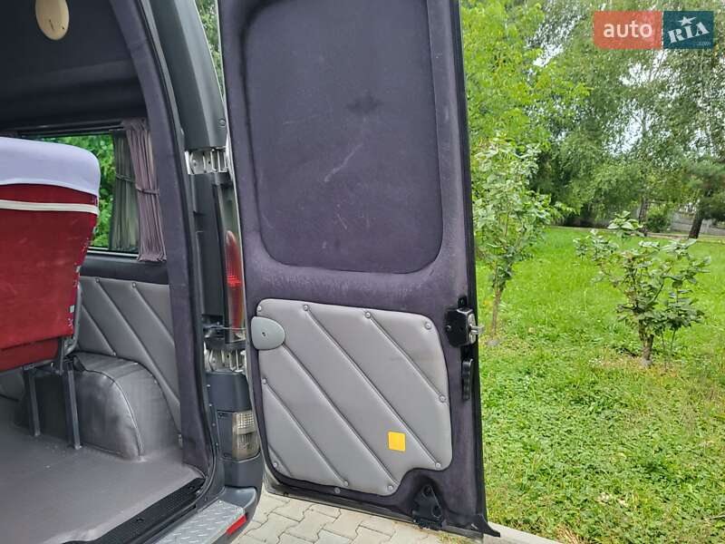 Мінівен Opel Vivaro 2004 в Хмельницькому