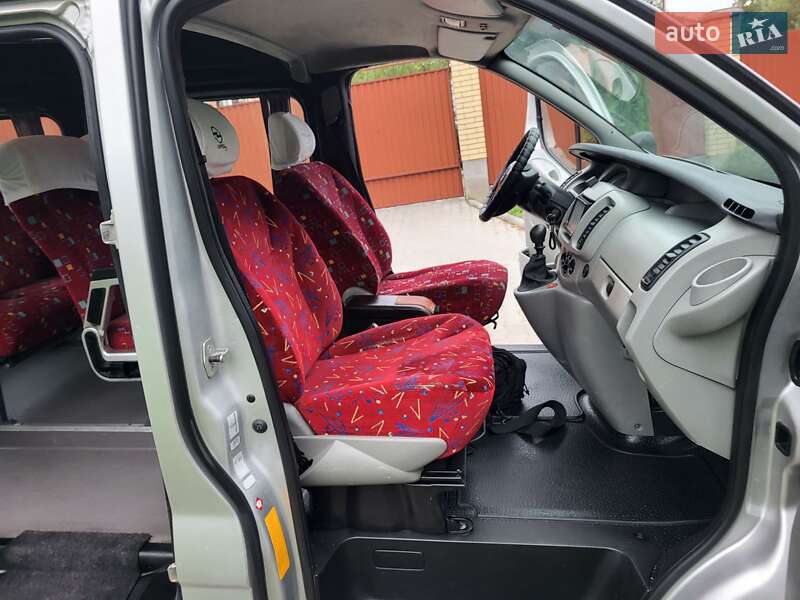 Мінівен Opel Vivaro 2004 в Хмельницькому