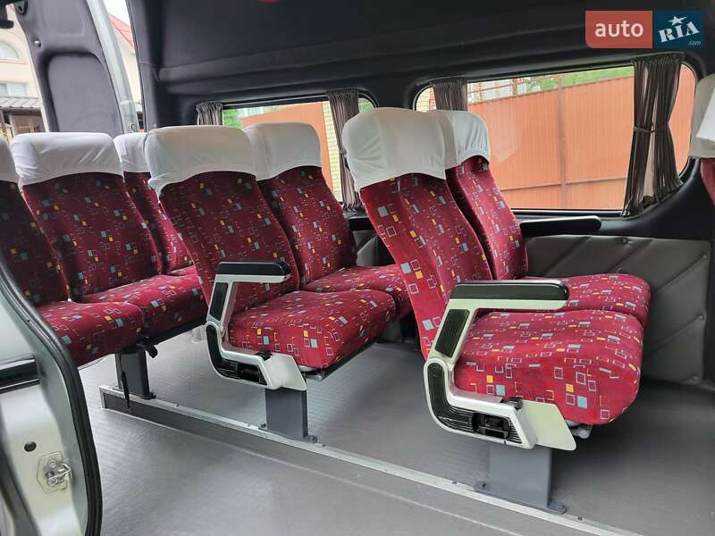 Мінівен Opel Vivaro 2004 в Хмельницькому