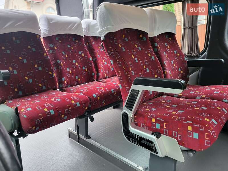 Мінівен Opel Vivaro 2004 в Хмельницькому