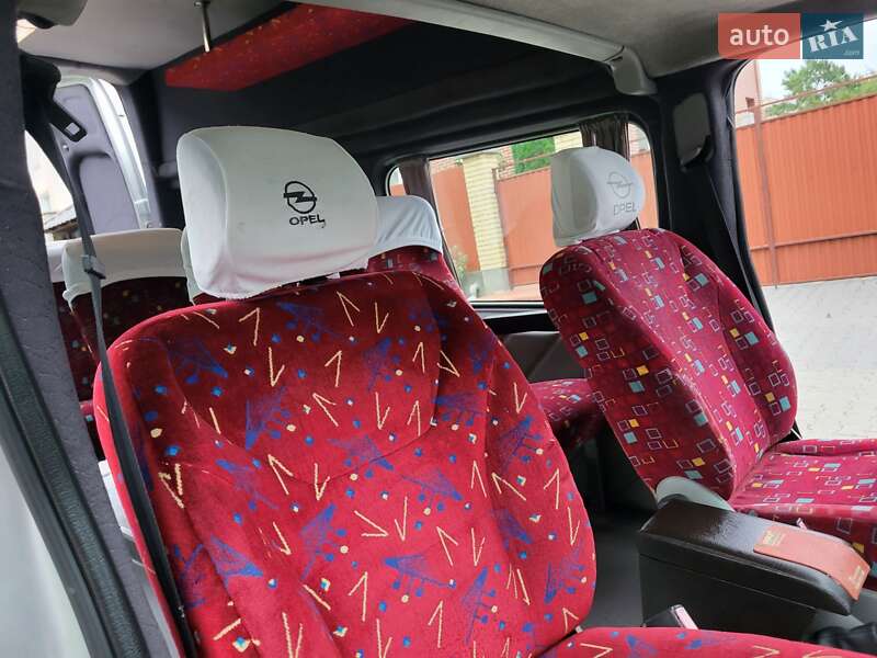 Мінівен Opel Vivaro 2004 в Хмельницькому