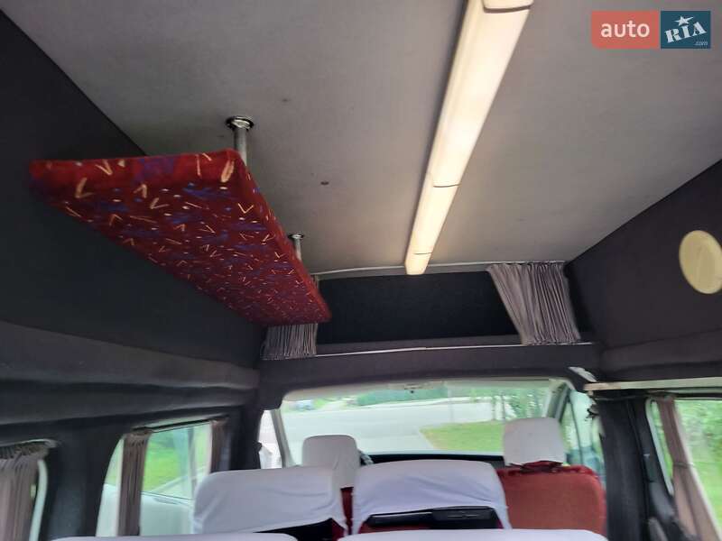 Мінівен Opel Vivaro 2004 в Хмельницькому