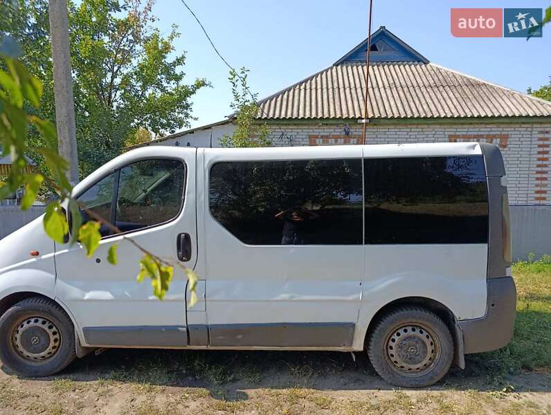 Минивэн Opel Vivaro 2005 в Сумах