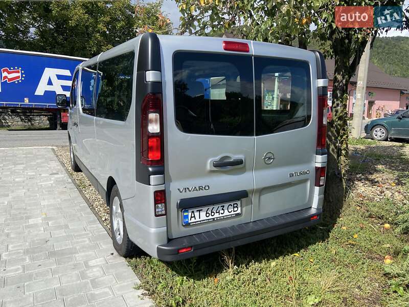 Opel Vivaro 2016