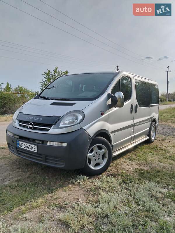 Мінівен Opel Vivaro 2004 в Покрові