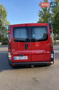 Мінівен Opel Vivaro 2004 в 