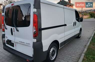 Грузовой фургон Opel Vivaro 2012 в 