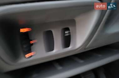Грузовой фургон Opel Vivaro 2012 в 