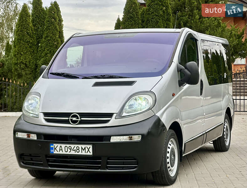 Opel Vivaro 2004