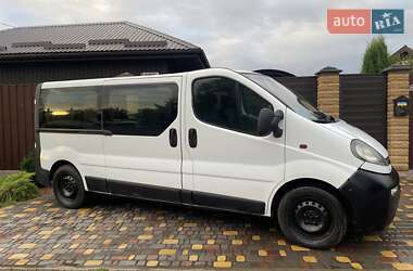 Минивэн Opel Vivaro 2003 в 