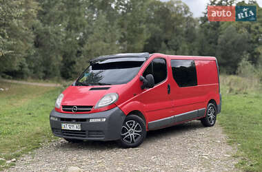 Минивэн Opel Vivaro 2003 в 