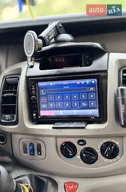 Минивэн Opel Vivaro 2003 в 