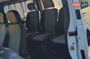 Минивэн Opel Vivaro 2009 в 