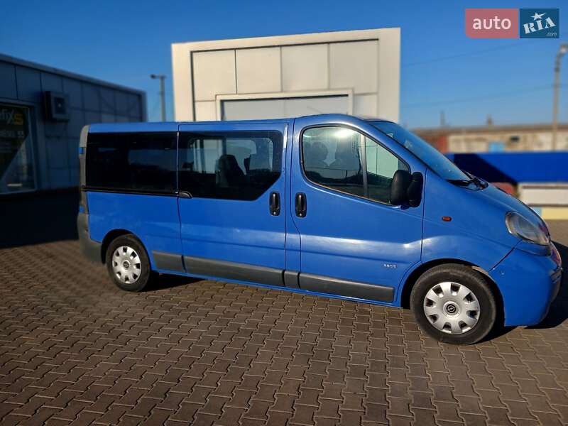 Минивэн Opel Vivaro 2003 в Одессе
