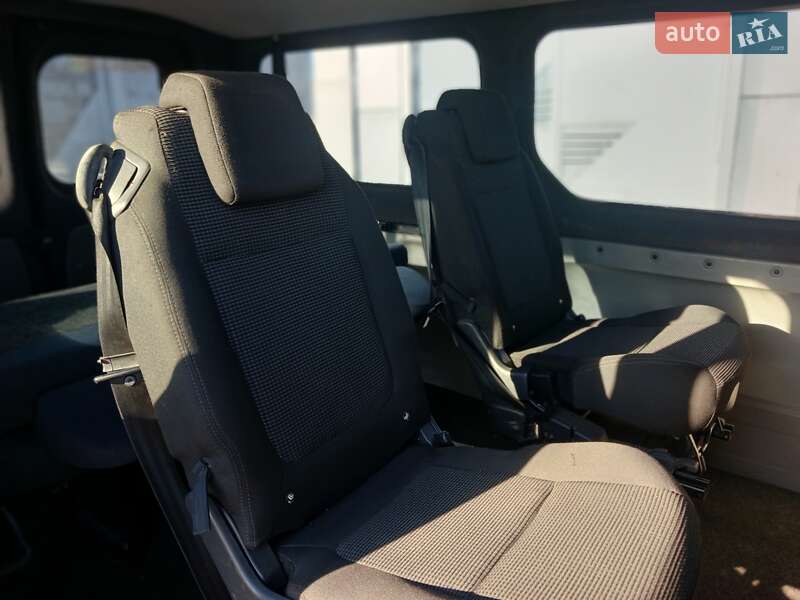 Минивэн Opel Vivaro 2003 в Одессе