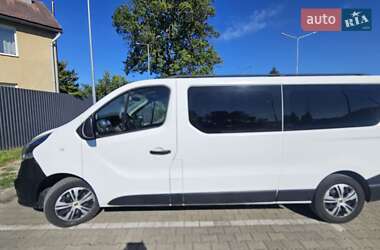 Мінівен Opel Vivaro 2017 в Ужгороді