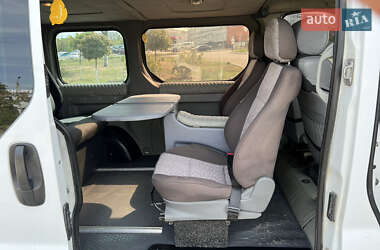 Минивэн Opel Vivaro 2002 в 