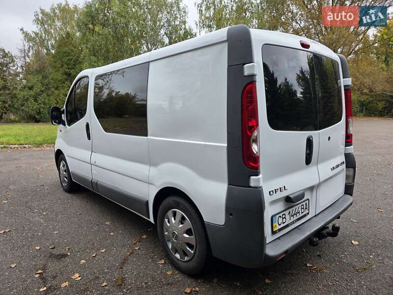 Минивэн Opel Vivaro 2006 в Чернигове