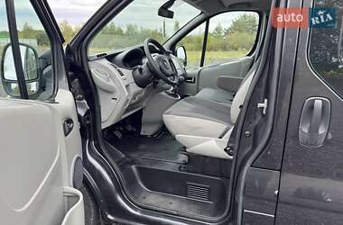 Минивэн Opel Vivaro 2012 в 