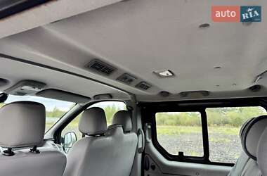 Минивэн Opel Vivaro 2012 в 