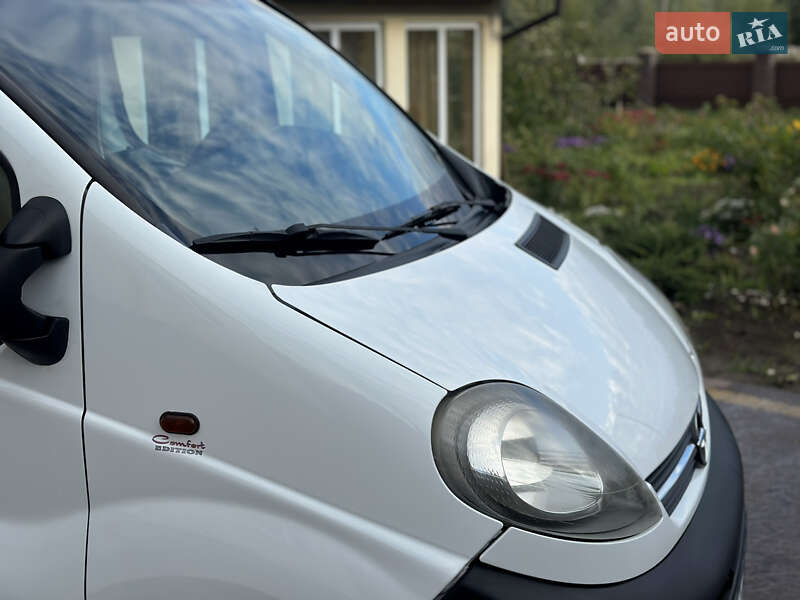 Мінівен Opel Vivaro 2006 в Луцьку