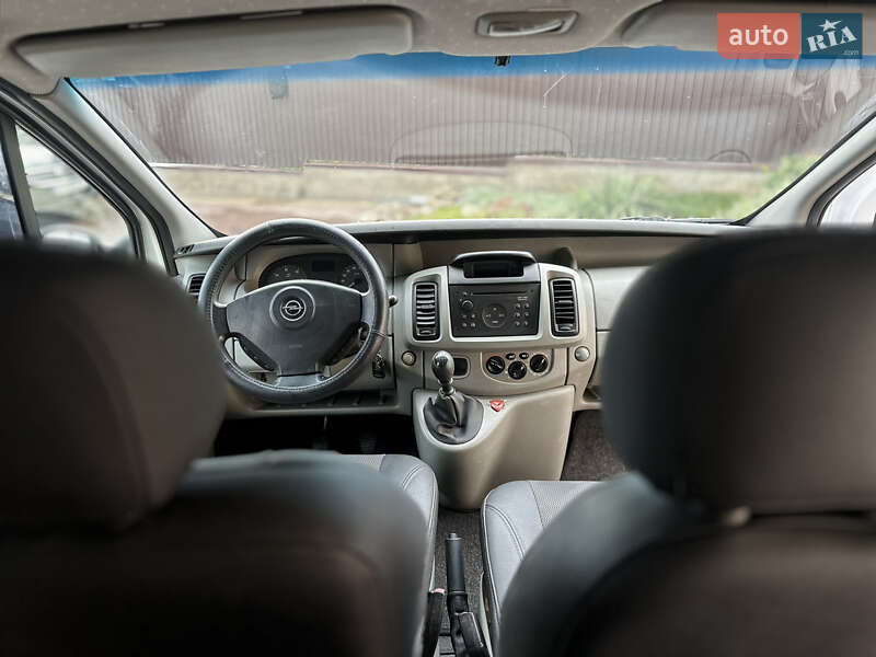 Мінівен Opel Vivaro 2006 в Луцьку