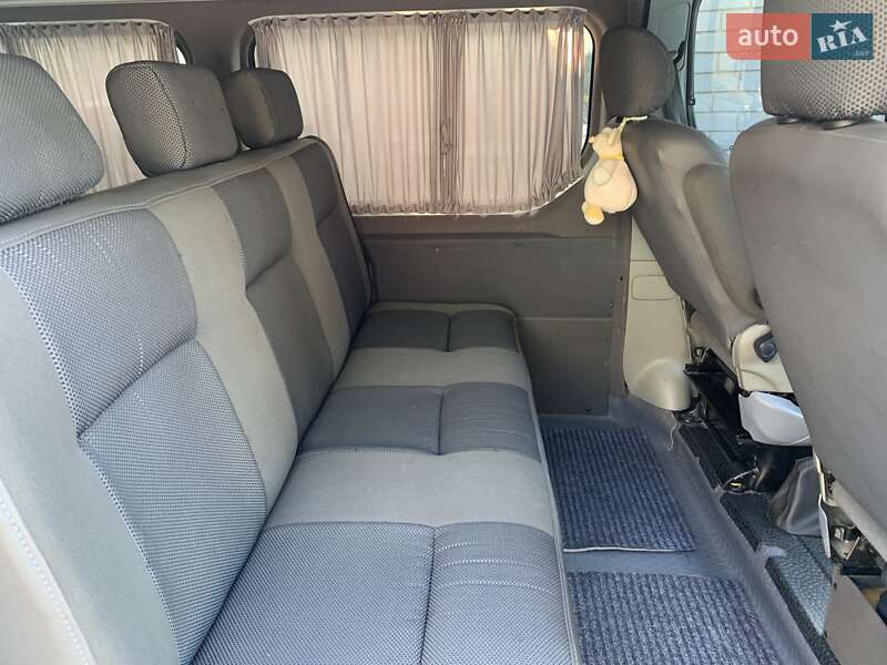 Минивэн Opel Vivaro 2012 в Киеве