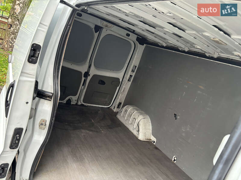 Грузовой фургон Opel Vivaro 2013 в Ивано-Франковске