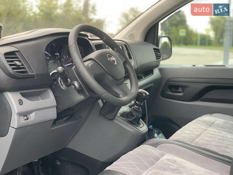 Мінівен Opel Vivaro 2022 в Старокостянтинові