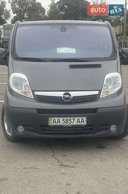 Минивэн Opel Vivaro 2012 в Первомайске