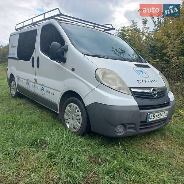 Грузопассажирский фургон Opel Vivaro 2007 в Виннице