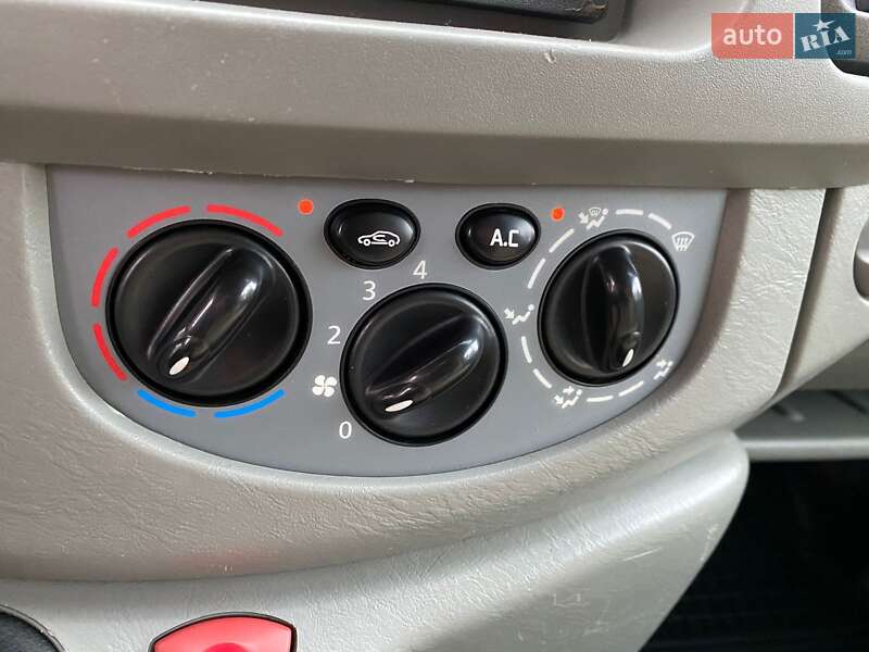 Минивэн Opel Vivaro 2009 в Ивано-Франковске фото 24 Минивэн Opel Vivaro 2009 в Ивано-Франковске