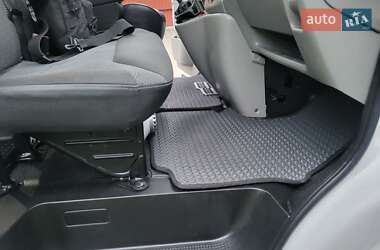 Минивэн Opel Vivaro 2005 в 