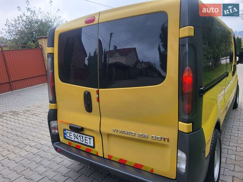 Минивэн Opel Vivaro 2004 в Хмельницком