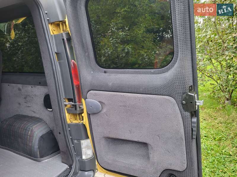 Минивэн Opel Vivaro 2004 в Хмельницком