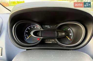 Минивэн Opel Vivaro 2015 в 