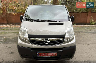 Минивэн Opel Vivaro 2013 в 