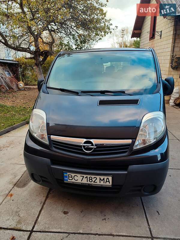Мінівен Opel Vivaro 2012 в Бориславі