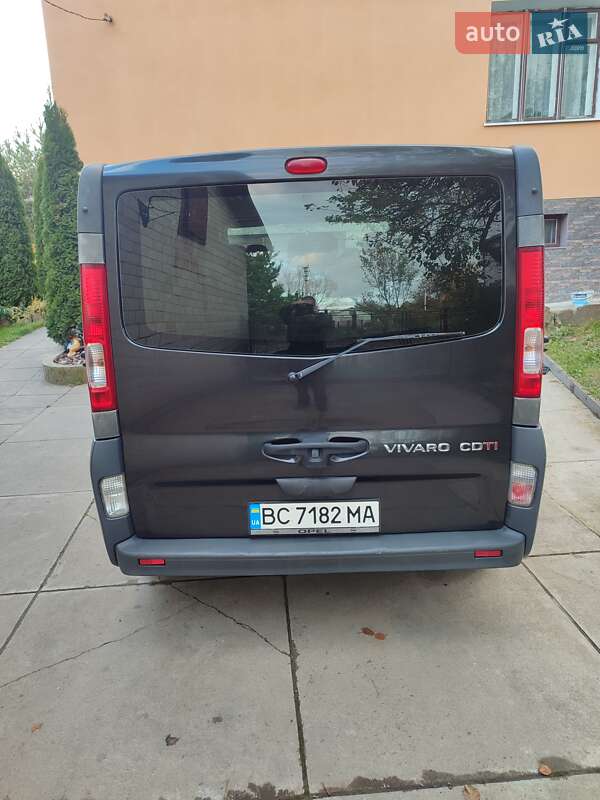 Мінівен Opel Vivaro 2012 в Бориславі