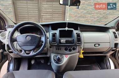 Мінівен Opel Vivaro 2012 в  фото 23 Мінівен Opel Vivaro 2012 в