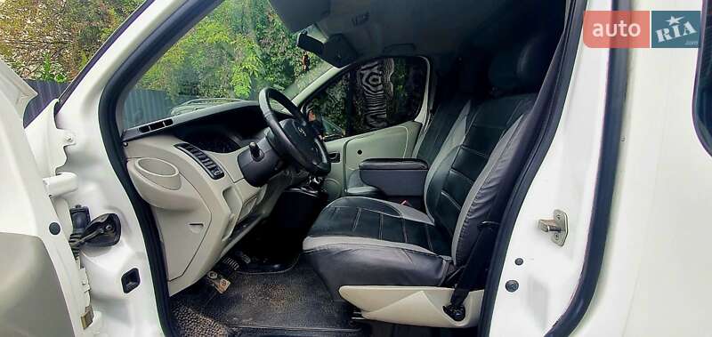 Минивэн Opel Vivaro 2004 в Ивано-Франковске фото 6 Минивэн Opel Vivaro 2004 в Ивано-Франковске