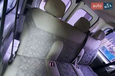 Минивэн Opel Vivaro 2004 в 