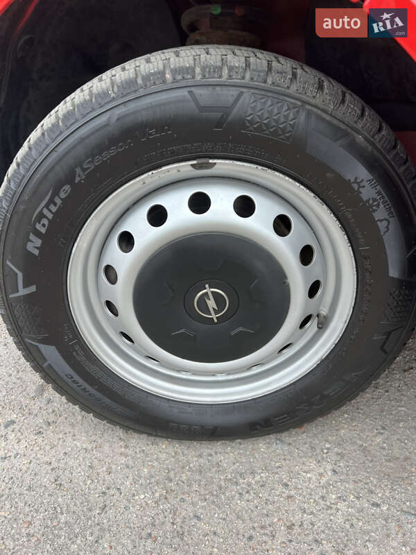 Грузовой фургон Opel Vivaro 2014 в Белой Церкви