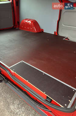 Грузовой фургон Opel Vivaro 2014 в 