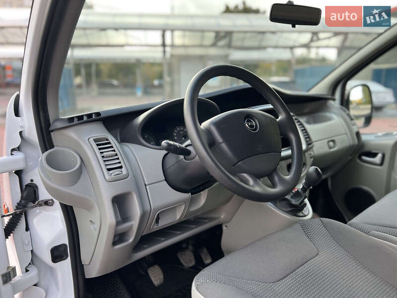 Мінівен Opel Vivaro 2014 в Рівному фото 22 Мінівен Opel Vivaro 2014 в Рівному