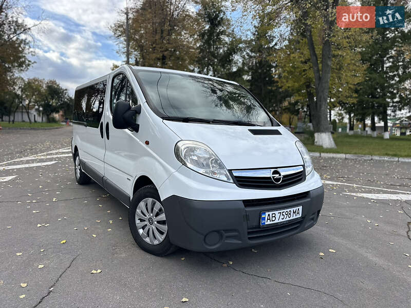 Минивэн Opel Vivaro 2014 в Виннице