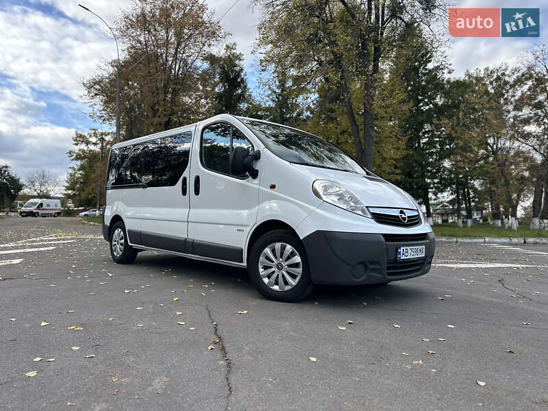 Минивэн Opel Vivaro 2014 в Виннице