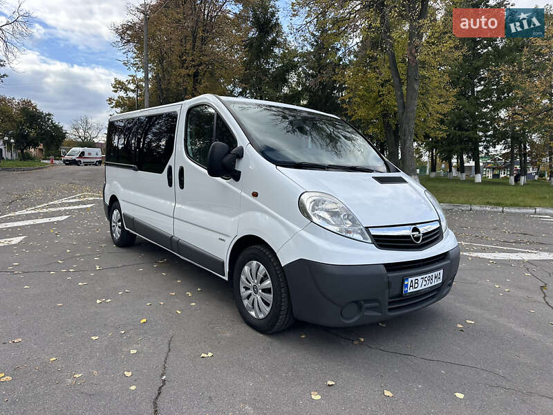 Минивэн Opel Vivaro 2014 в Виннице